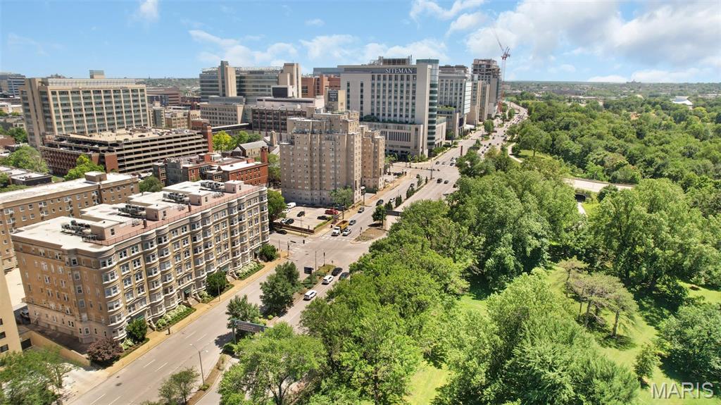 4 N Kingshighway Boulevard 4D