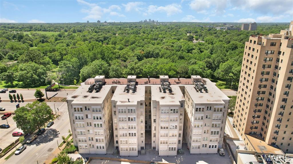 Aberdeen Condo - Residential