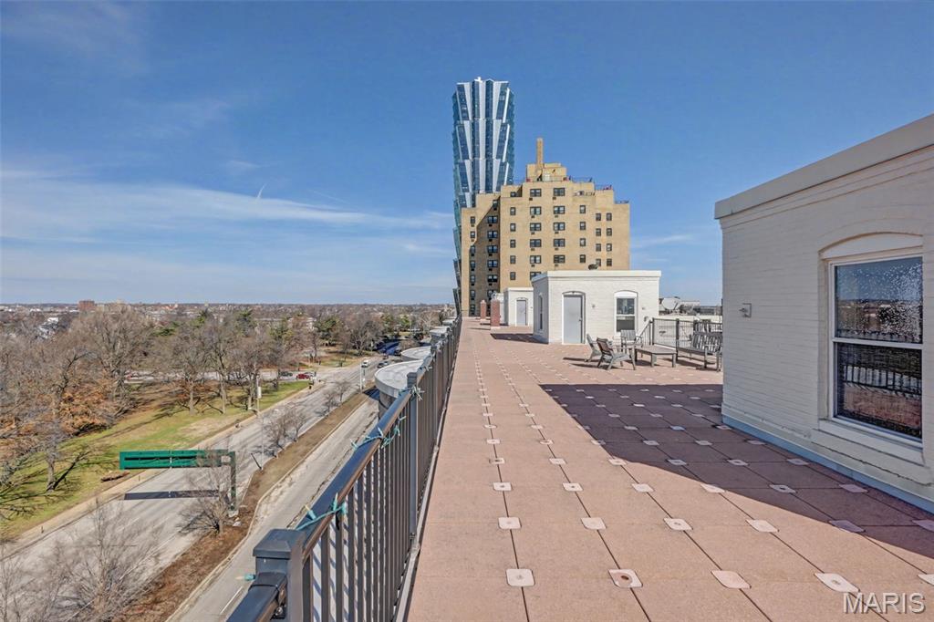 Aberdeen Condo - Residential