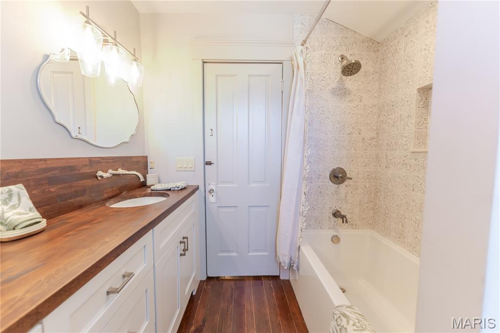 Hickory Creek - Residential