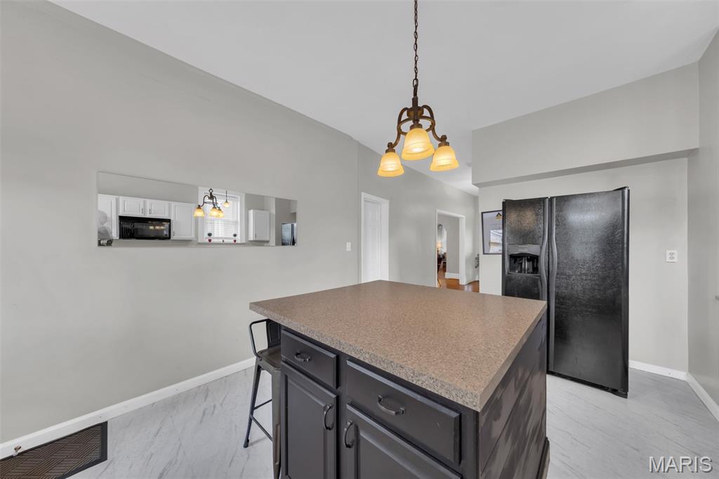 St Louis, Missouri 63118, United States, 4 Bedrooms Bedrooms, ,3 BathroomsBathrooms,Residential,Active,202227