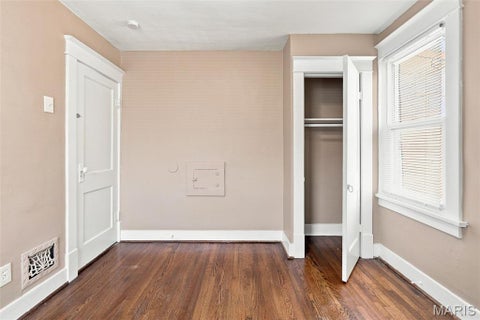 Tiny photo for 8153 Toddy Avenue, Bel Ridge, MO 63114 (MLS # 26056056)
