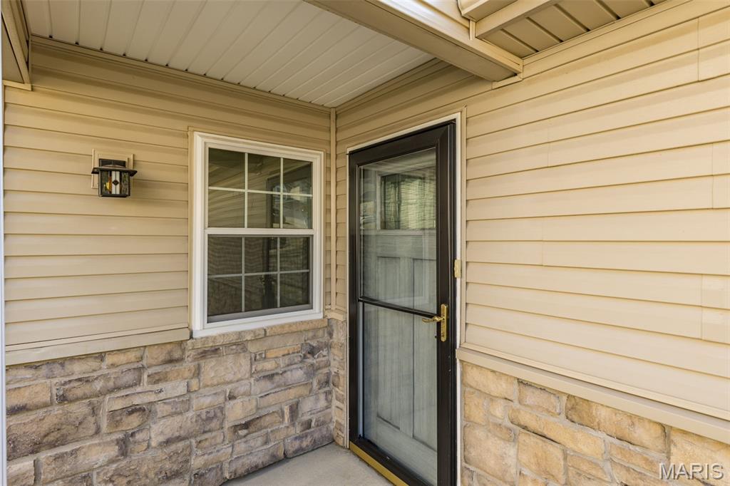 5436 Lakewood Terrace
