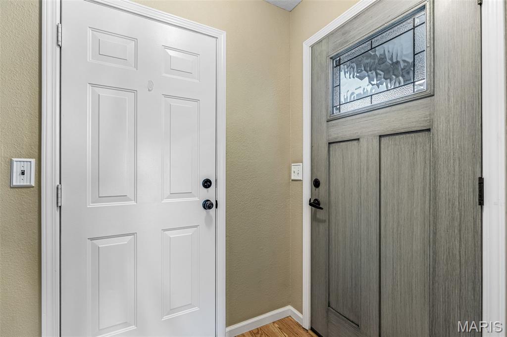 5436 Lakewood Terrace
