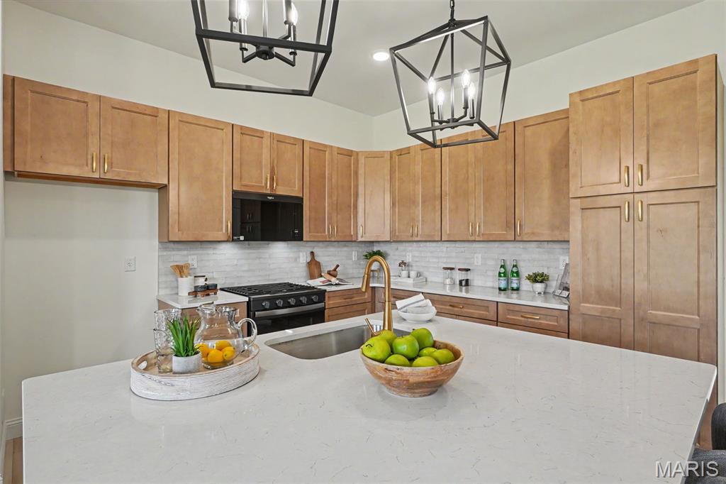 212 Fiddler's Close Road 212 STB