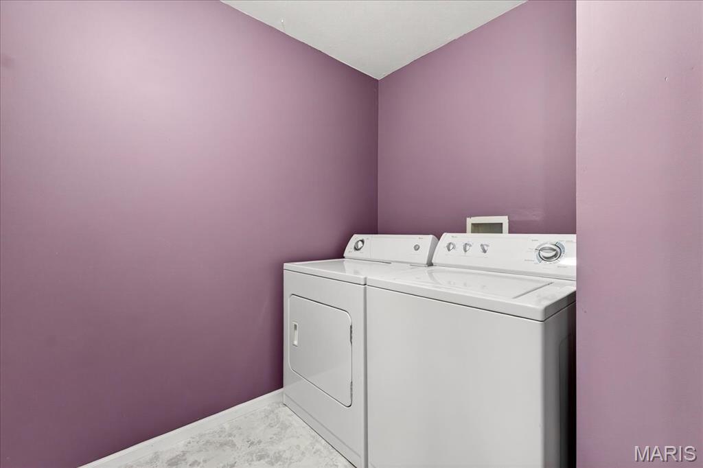 Ballwin, Missouri 63021, United States, 2 Bedrooms Bedrooms, ,1 BathroomBathrooms,Residential,Active,190378