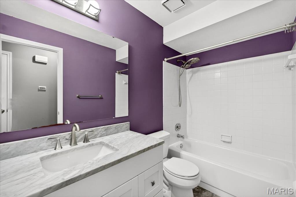 Ballwin, Missouri 63021, United States, 2 Bedrooms Bedrooms, ,1 BathroomBathrooms,Residential,Active,190378