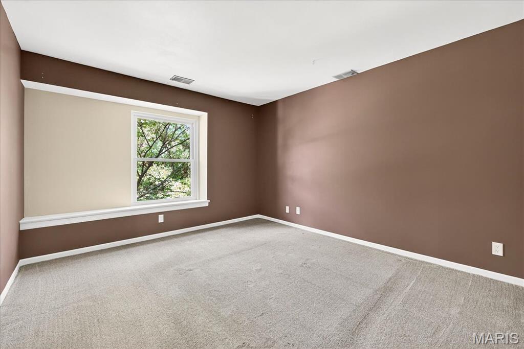 Ballwin, Missouri 63021, United States, 2 Bedrooms Bedrooms, ,1 BathroomBathrooms,Residential,Active,190378