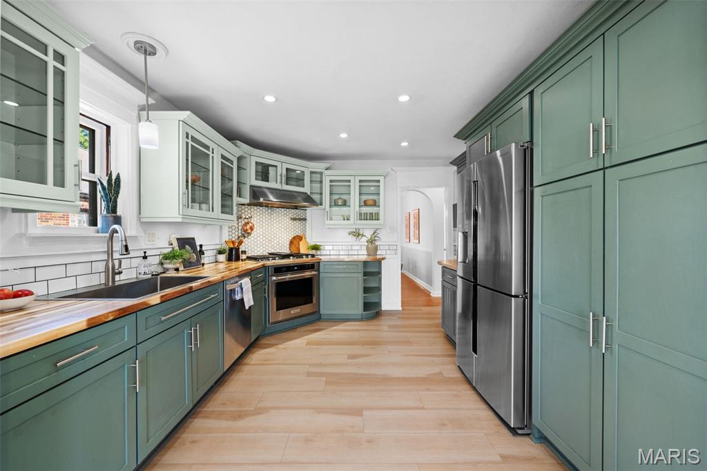 Lavinia Gardens - Residential