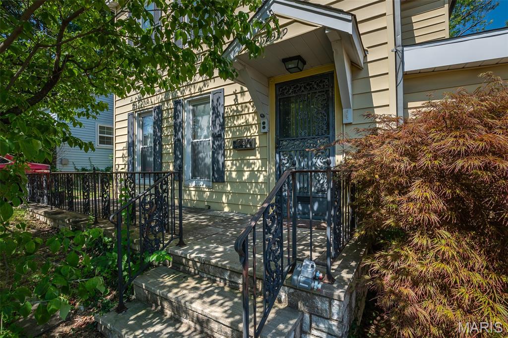 2339 Sulphur Avenue