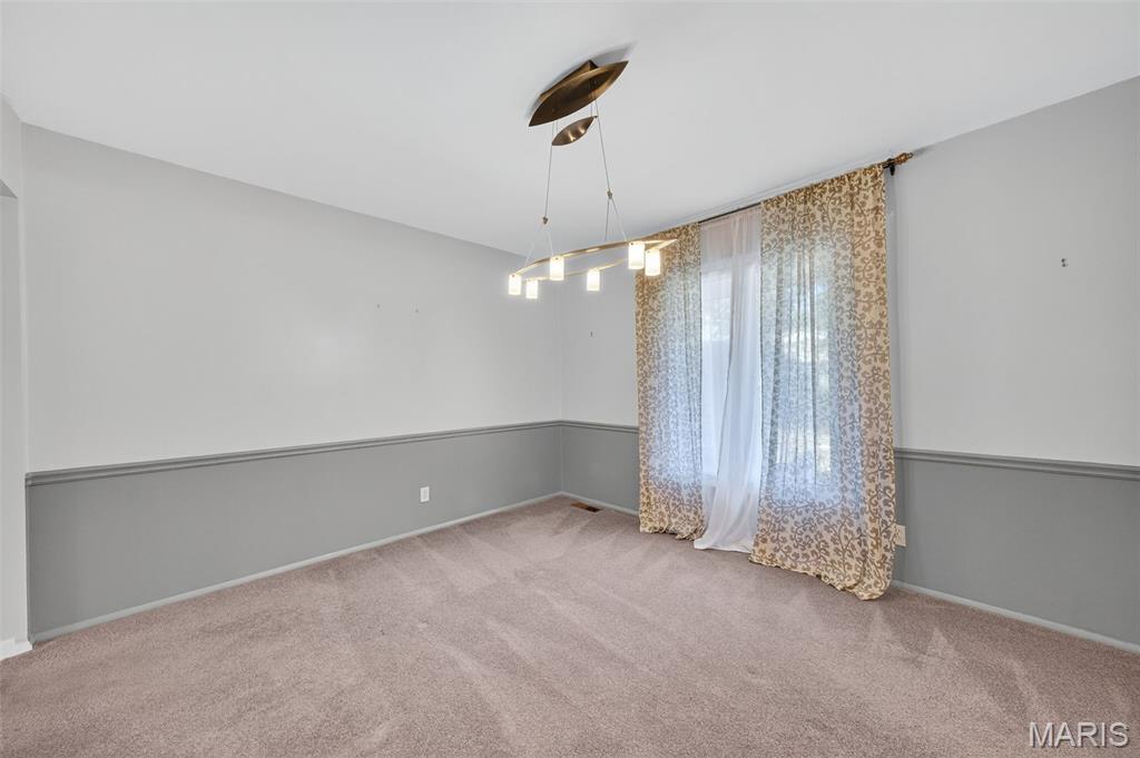 St Louis, Missouri 63141, United States, 4 Bedrooms Bedrooms, ,3 BathroomsBathrooms,Residential,Active,228945