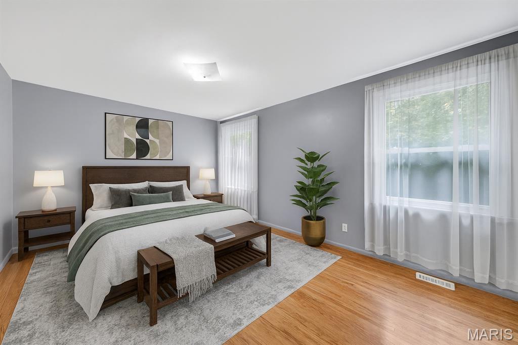 St Louis, Missouri 63141, United States, 4 Bedrooms Bedrooms, ,3 BathroomsBathrooms,Residential,Active,228945