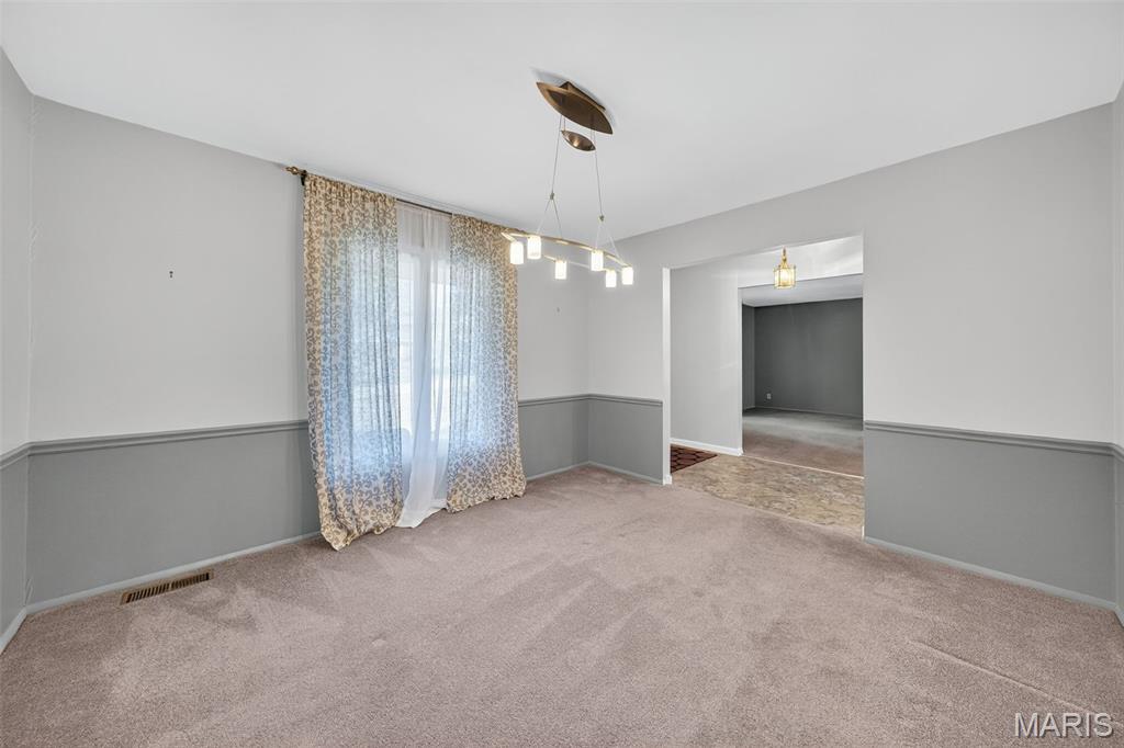 St Louis, Missouri 63141, United States, 4 Bedrooms Bedrooms, ,3 BathroomsBathrooms,Residential,Active,228945