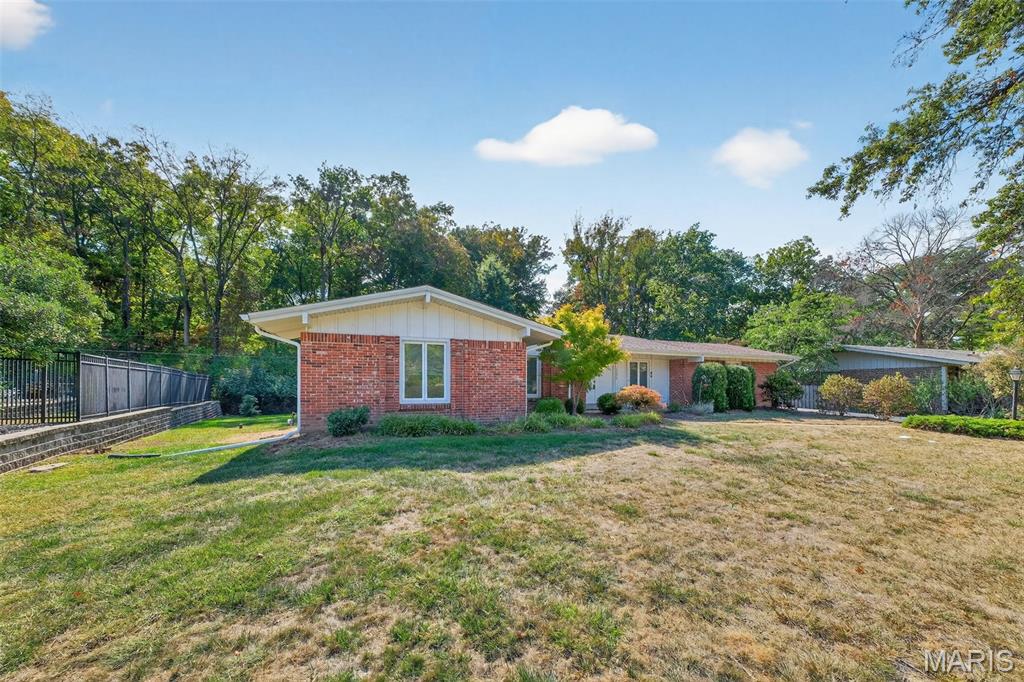 St Louis, Missouri 63141, United States, 4 Bedrooms Bedrooms, ,3 BathroomsBathrooms,Residential,Active,228945