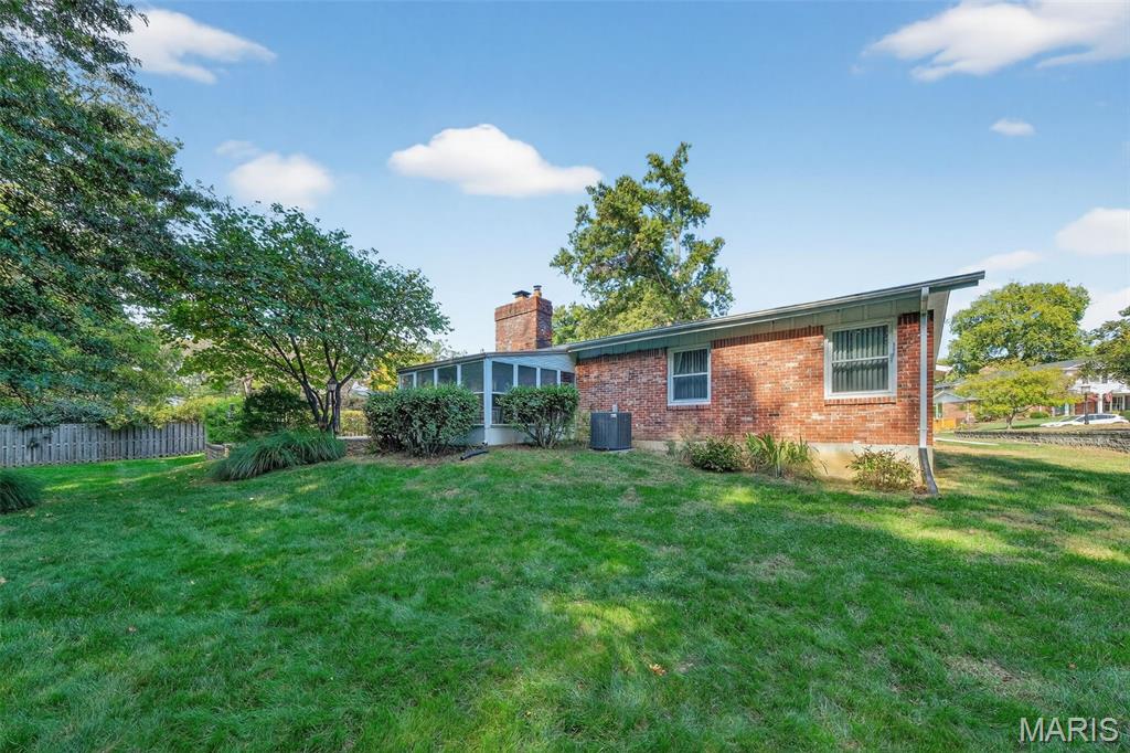 St Louis, Missouri 63141, United States, 4 Bedrooms Bedrooms, ,3 BathroomsBathrooms,Residential,Active,228945