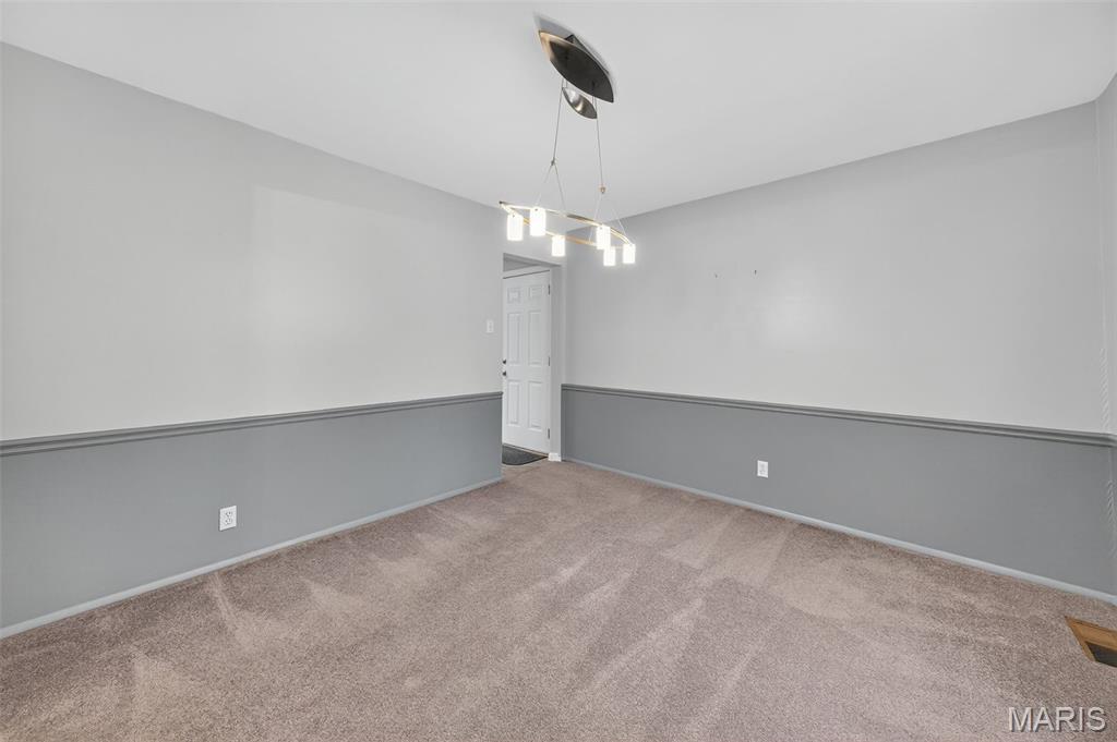 St Louis, Missouri 63141, United States, 4 Bedrooms Bedrooms, ,3 BathroomsBathrooms,Residential,Active,228945