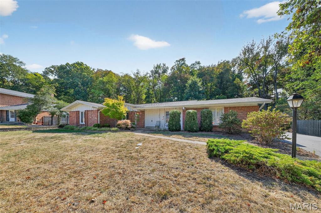 St Louis, Missouri 63141, United States, 4 Bedrooms Bedrooms, ,3 BathroomsBathrooms,Residential,Active,228945