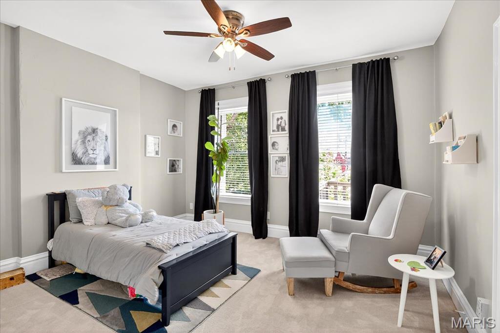 St Louis, Missouri 63108, United States, 4 Bedrooms Bedrooms, ,3 BathroomsBathrooms,Residential,Pending,201747