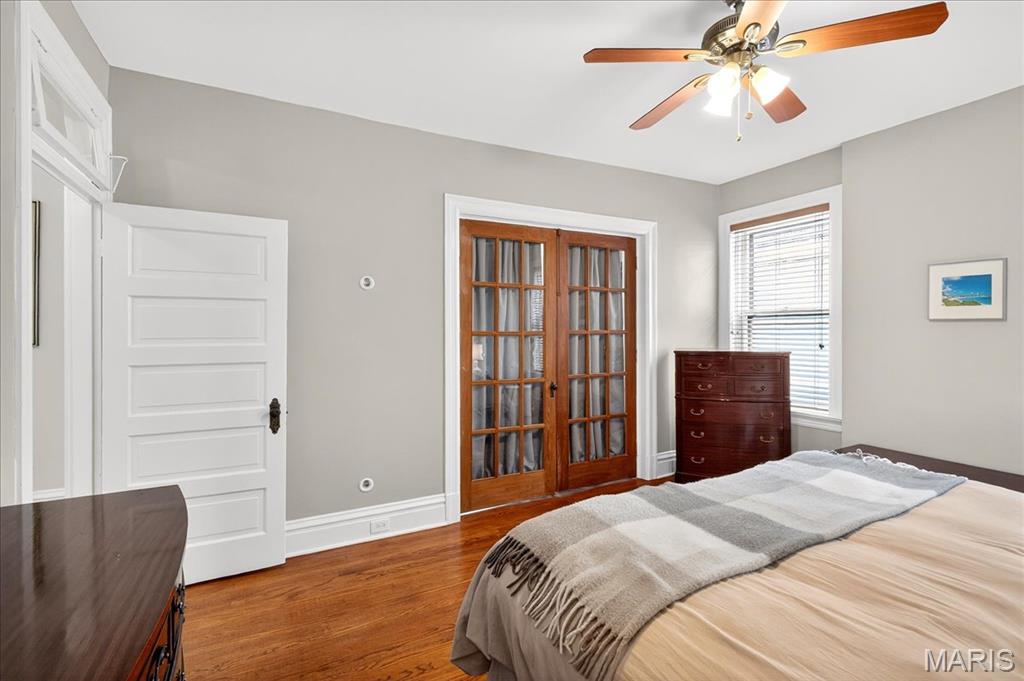 St Louis, Missouri 63108, United States, 4 Bedrooms Bedrooms, ,3 BathroomsBathrooms,Residential,Pending,201747