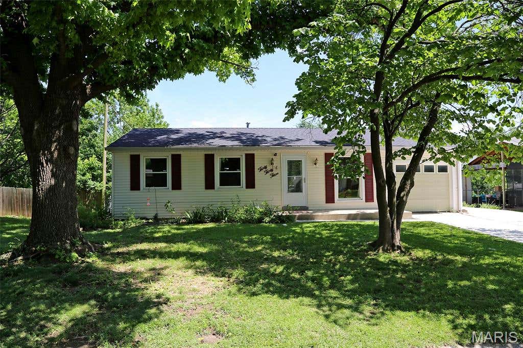 Photo of 3033 Saint Babette Lane, St Charles, MO 63301 (MLS # 26036899)