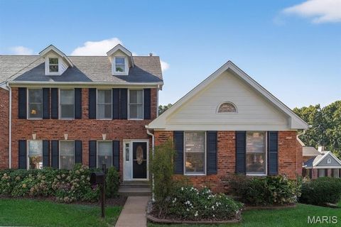 Photo of 26 Webster Oaks Drive, St Louis, MO 63119 (MLS # 25065978)