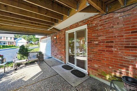 Tiny photo for 26 Webster Oaks Drive, St Louis, MO 63119 (MLS # 25065978)