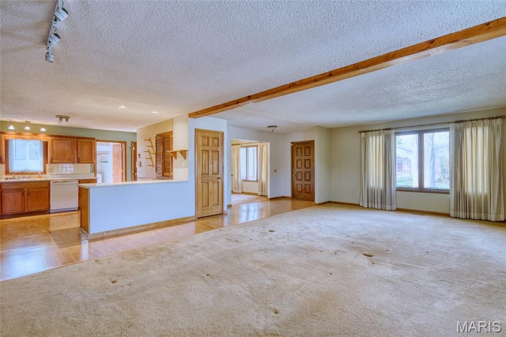 Photo of 1938 Riverwood Trails Drive, Hazelwood, MO 63031 (MLS # 26028891)