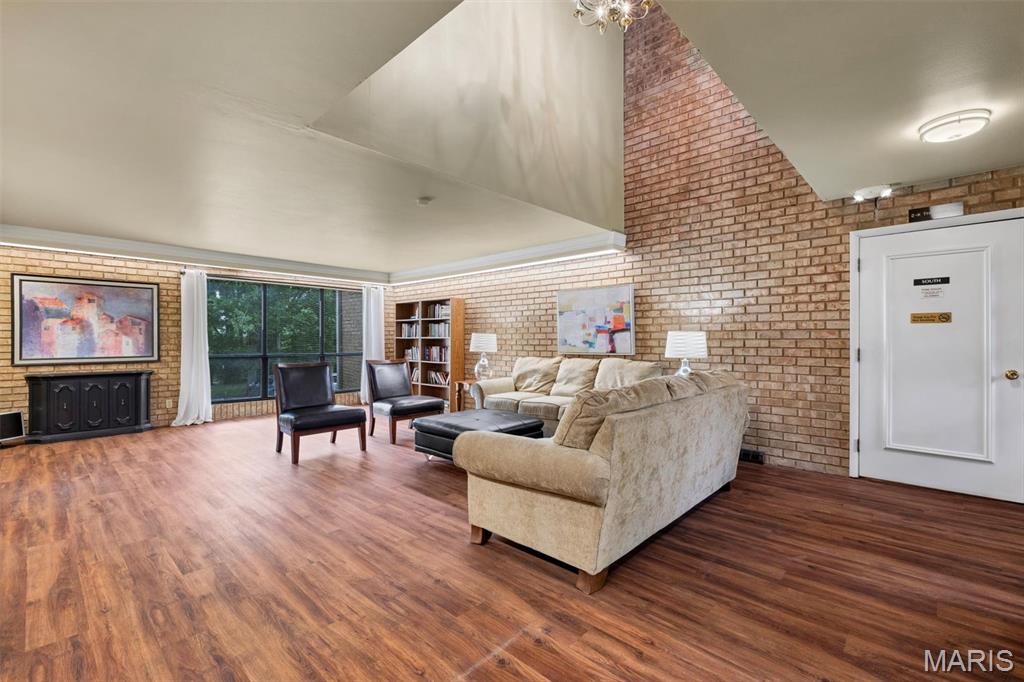 Chestnut Run Condo - Residential
