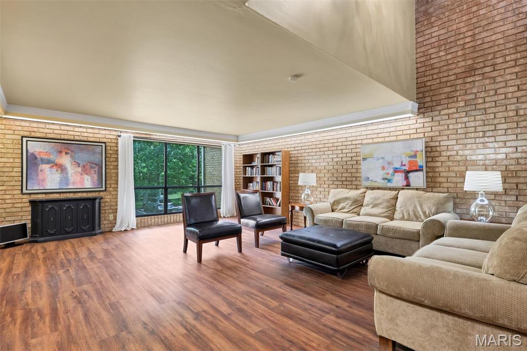 Chestnut Run Condo - Residential