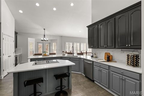 Tiny photo for 332 Remington Way Drive, Ballwin, MO 63021 (MLS # 26011985)