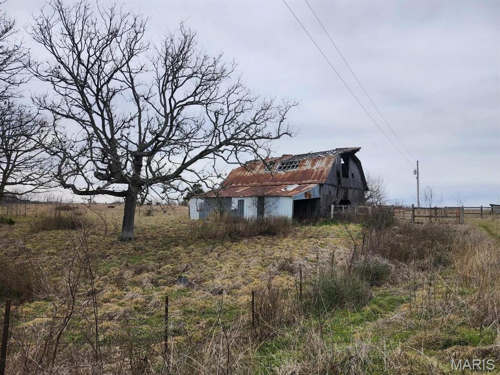 000 M- North Highway E