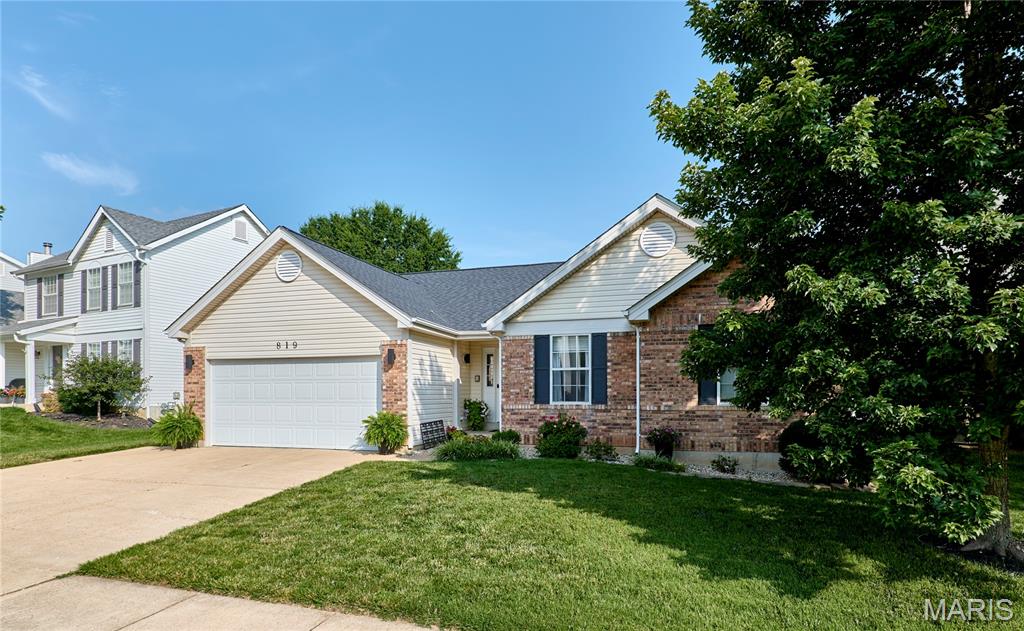 819 Spring Crest Drive