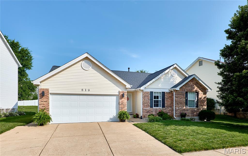 819 Spring Crest Drive