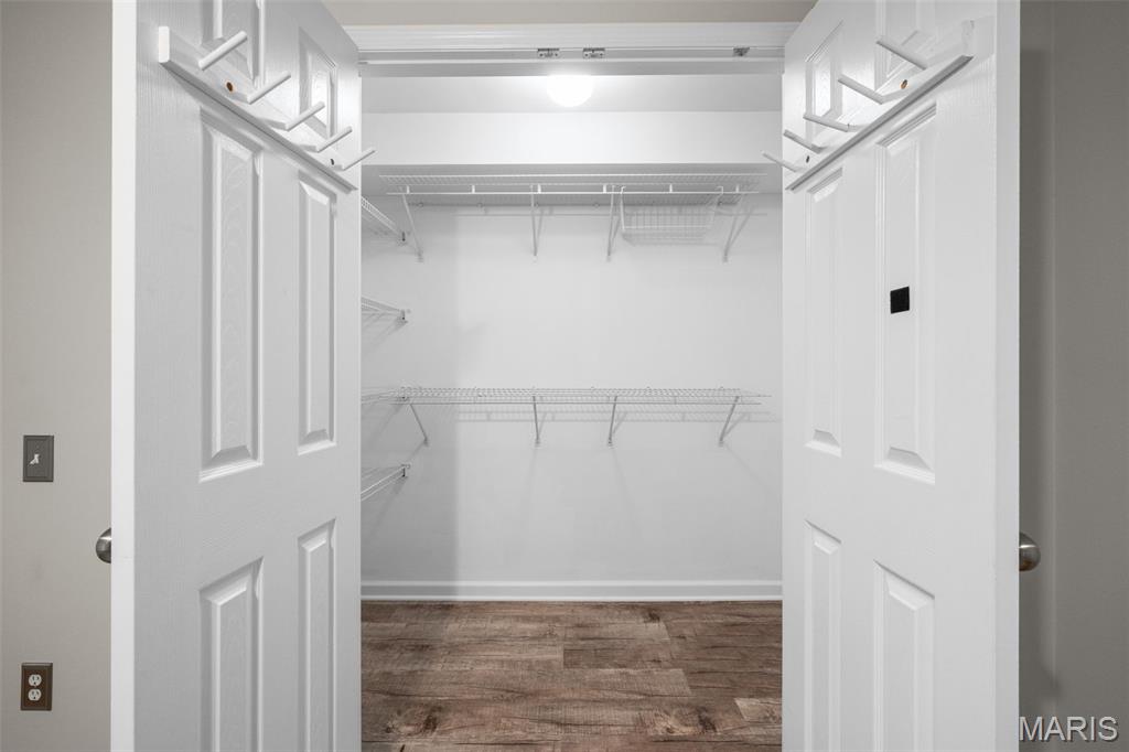 Sandalwood Creek Condo Ph Two-A - Residential