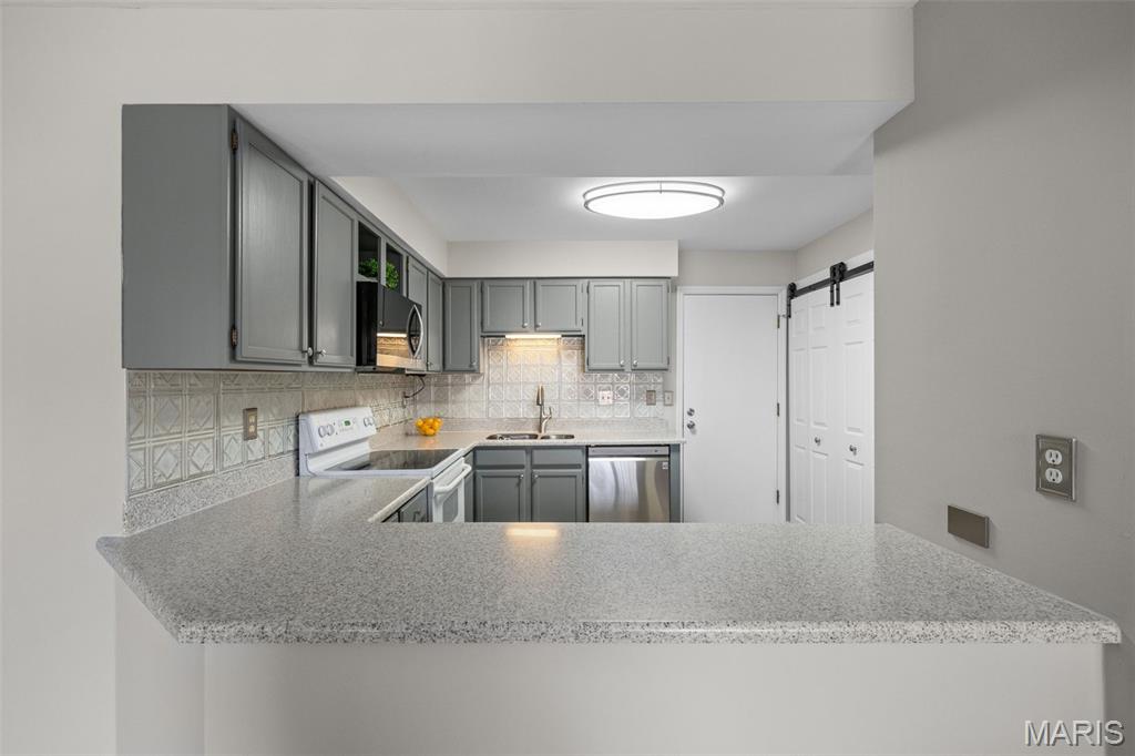 Sandalwood Creek Condo Ph Two-A - Residential