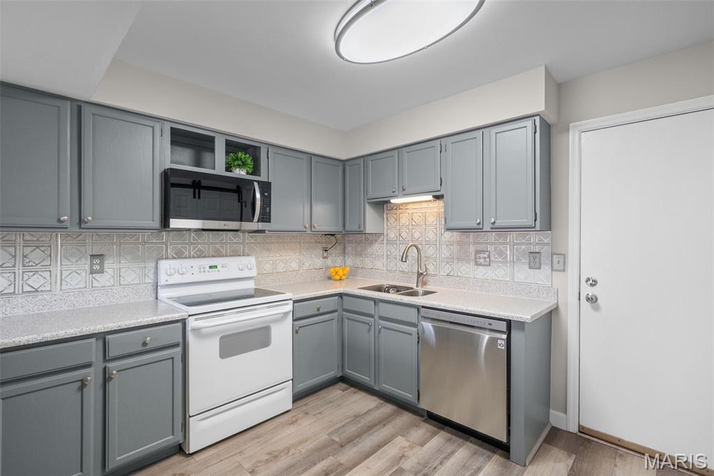 Sandalwood Creek Condo Ph Two-A - Residential