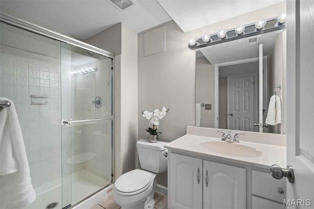 Sandalwood Creek Condo Ph Two-A - Residential