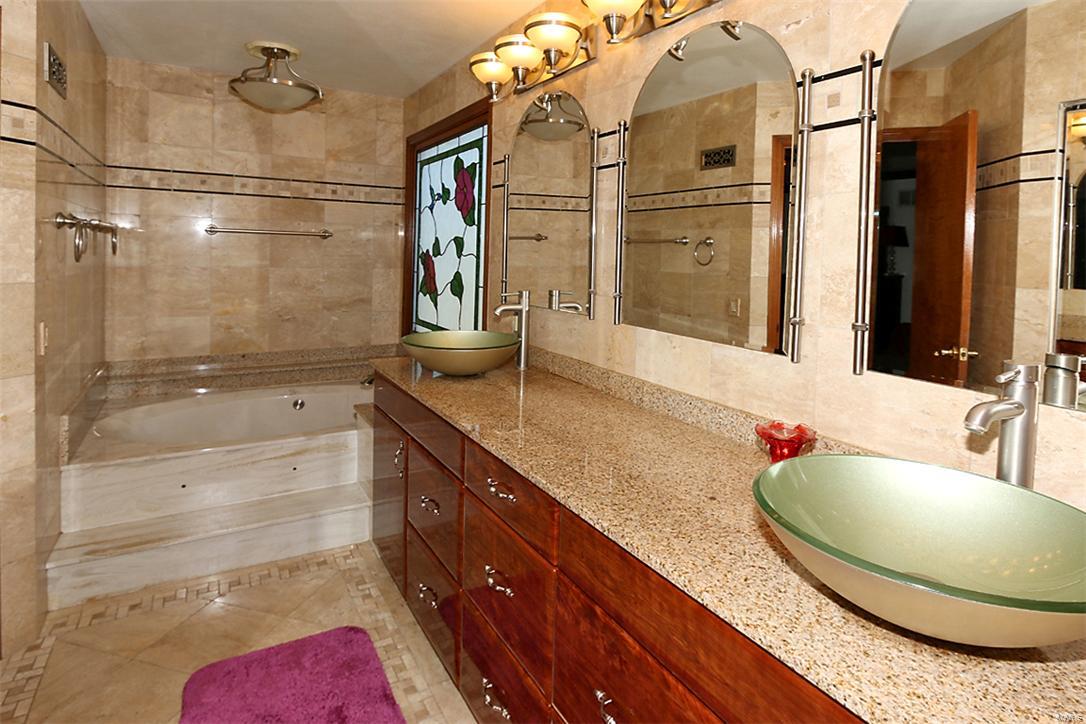 Gardens Of Sacre Coeur 1 The - Residential