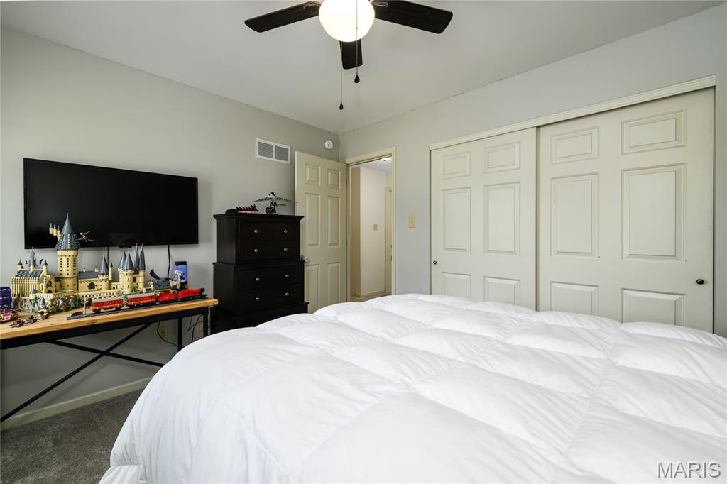 White Gate Farms Condo Amd - Residential