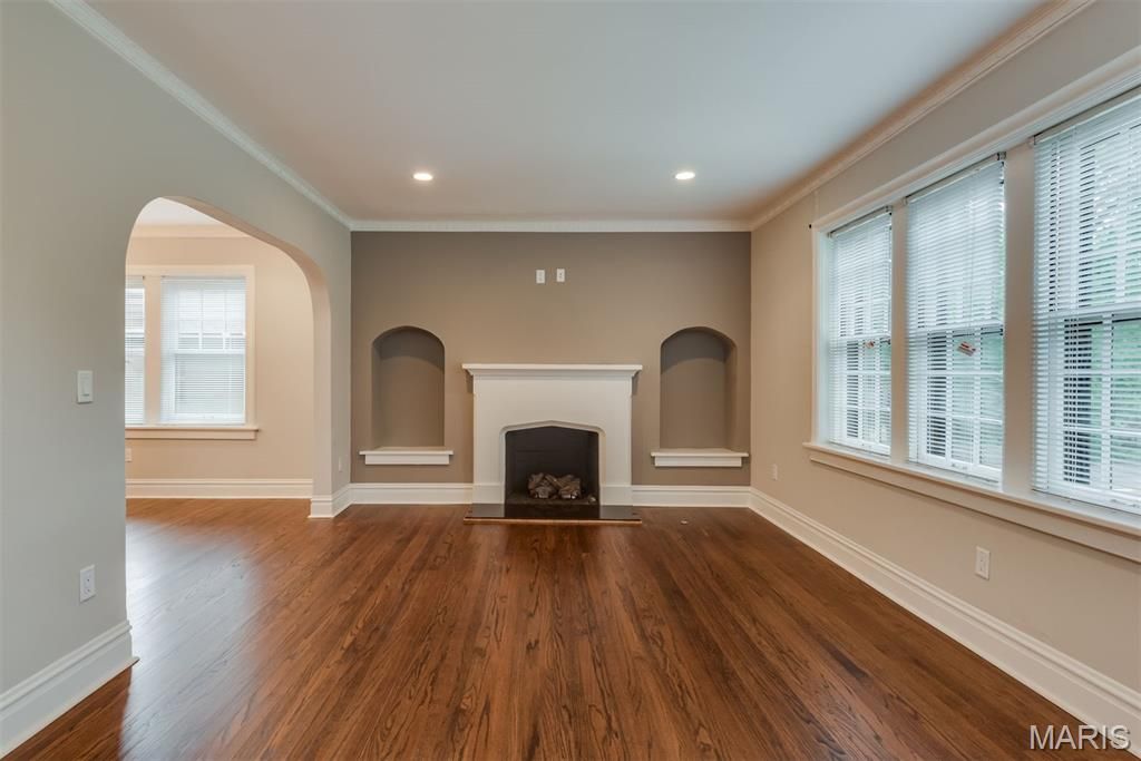 Photo of 7552 Wydown Boulevard #2E, Clayton, MO 63105 (MLS # 25082104)