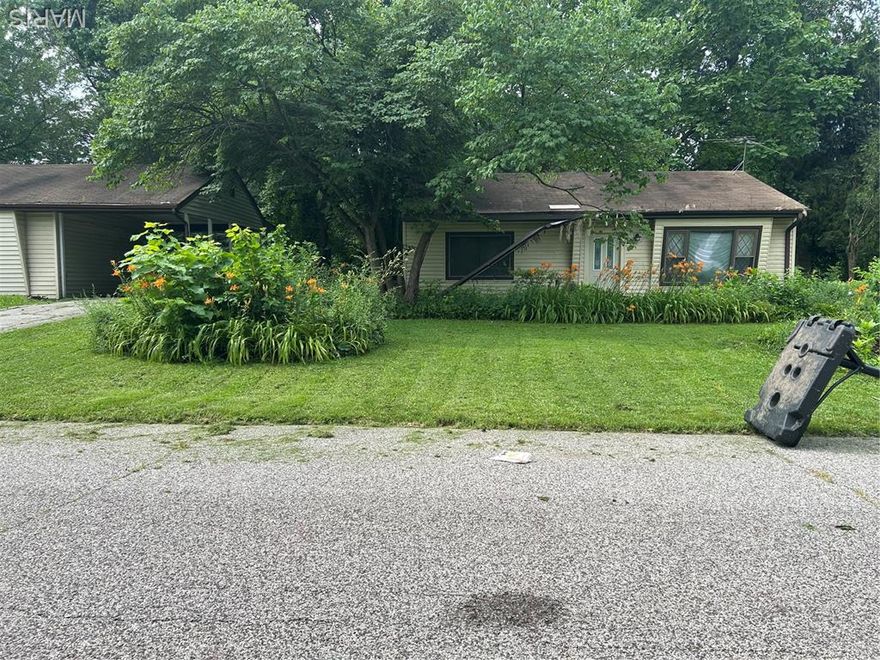 "Investor Special – Bring your vision and your toolbox! This property is a full rehab opportunity with endless potential. Sold as-is and priced for a total redo – ideal for experienced investors looking to transform and build equity."