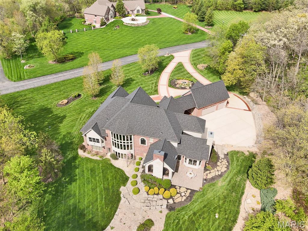 990 Stonecastle Drive