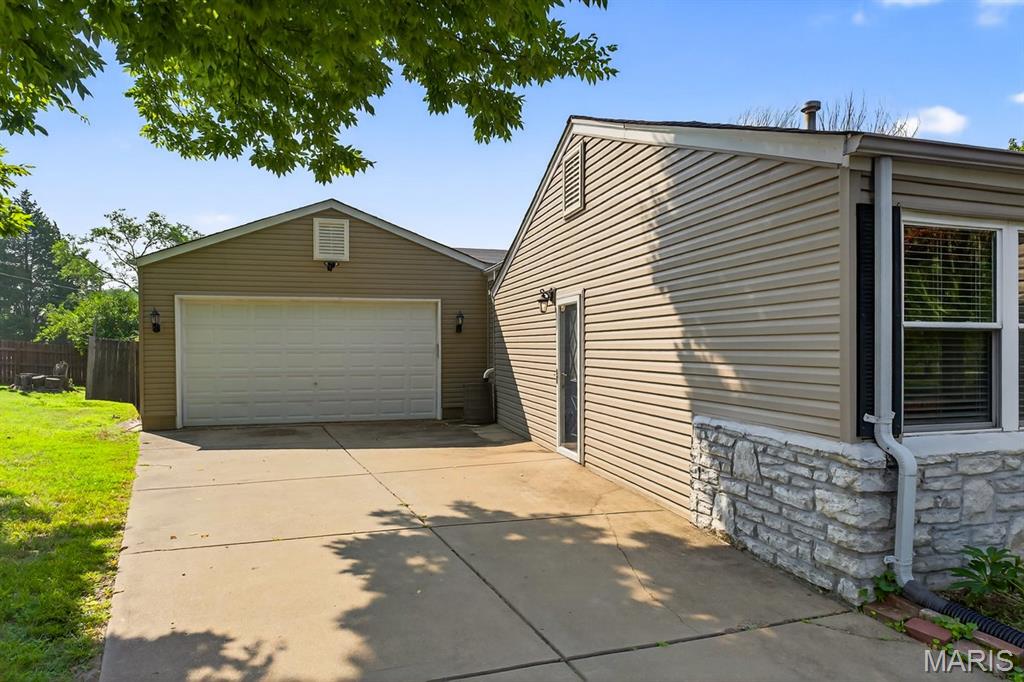 St Louis, Missouri 63119, United States, 3 Bedrooms Bedrooms, ,3 BathroomsBathrooms,Residential,Coming Soon,184699