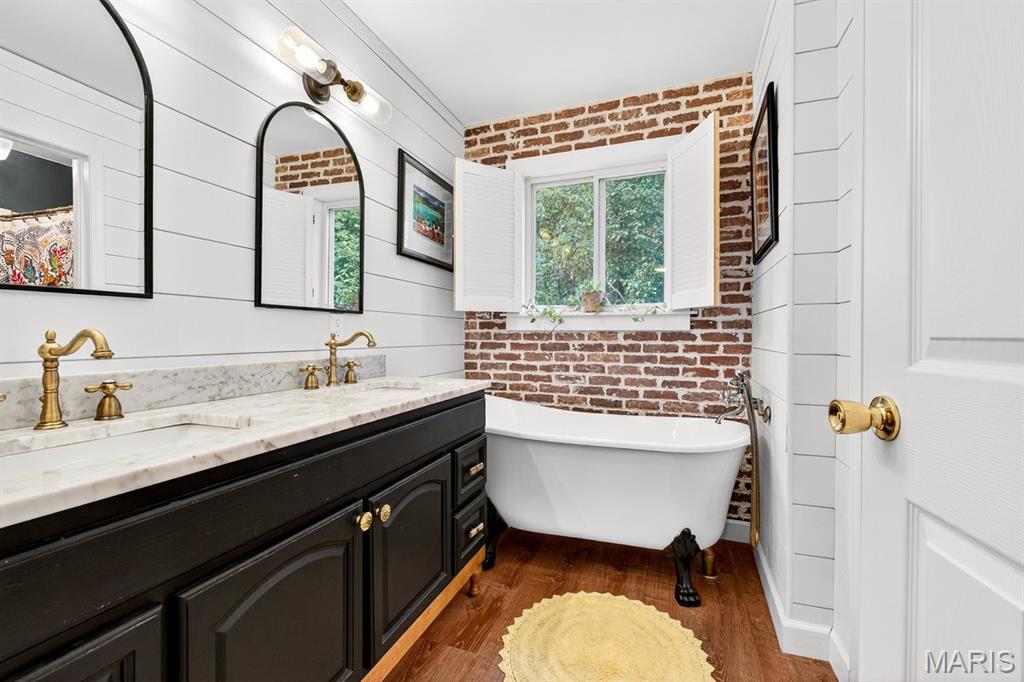 St Louis, Missouri 63119, United States, 3 Bedrooms Bedrooms, ,3 BathroomsBathrooms,Residential,Coming Soon,184699