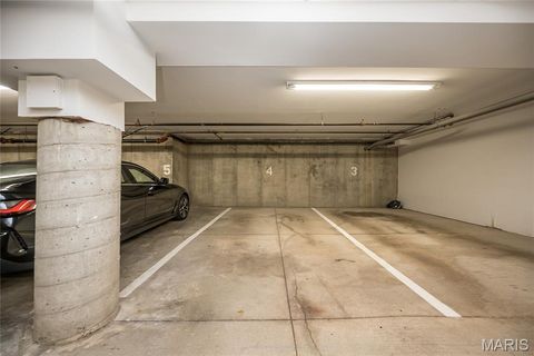 Tiny photo for 13115 Mill Crossing Court #307, Creve Coeur, MO 63141 (MLS # 25081432)