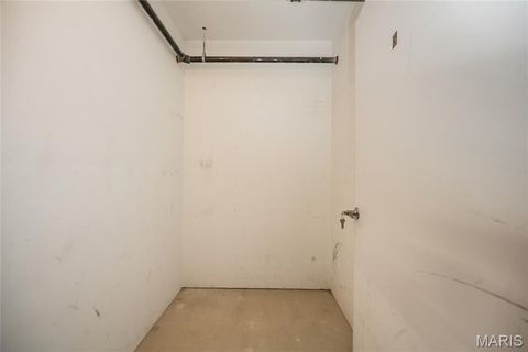 Tiny photo for 13115 Mill Crossing Court #307, Creve Coeur, MO 63141 (MLS # 25081432)