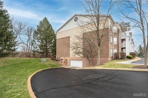 Tiny photo for 13115 Mill Crossing Court #307, Creve Coeur, MO 63141 (MLS # 25081432)