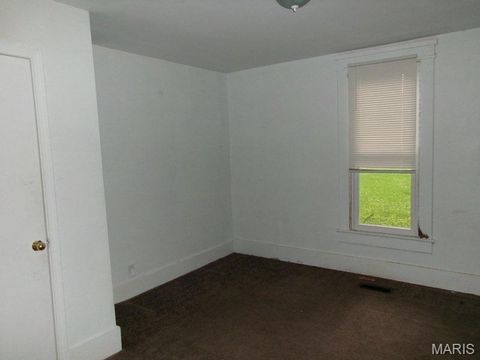 Tiny photo for 407 S 3rd Street, Elsberry, MO 63343 (MLS # 25028667)