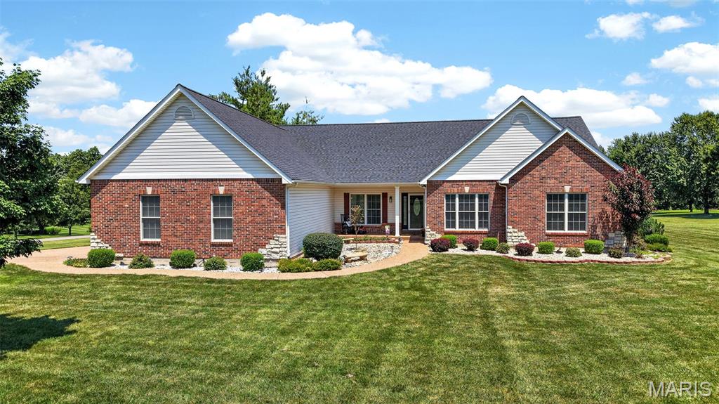 512 Meadowfield Lane