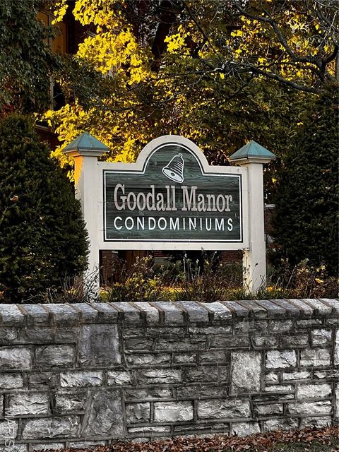 Tiny photo for 539 Colebrook Drive #B, Webster Groves, MO 63119 (MLS # 25074691)